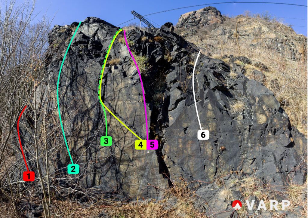 Boulder na Řeži, šest linek krátkého lezení hned u Vltavy