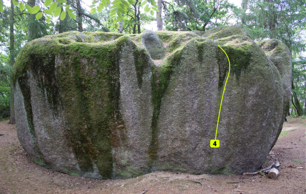 Klepec, boulder, Západní stěna, Stoh slámy